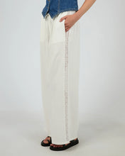 Load image into Gallery viewer, Toledo Pant - Vintage White
